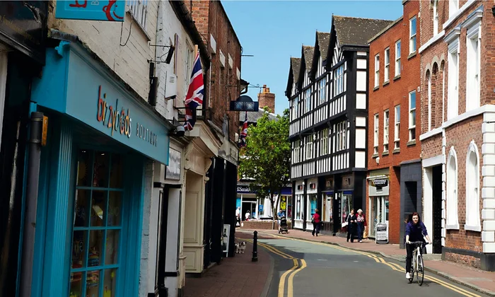 Nantwich to Manchester Airport Taxi