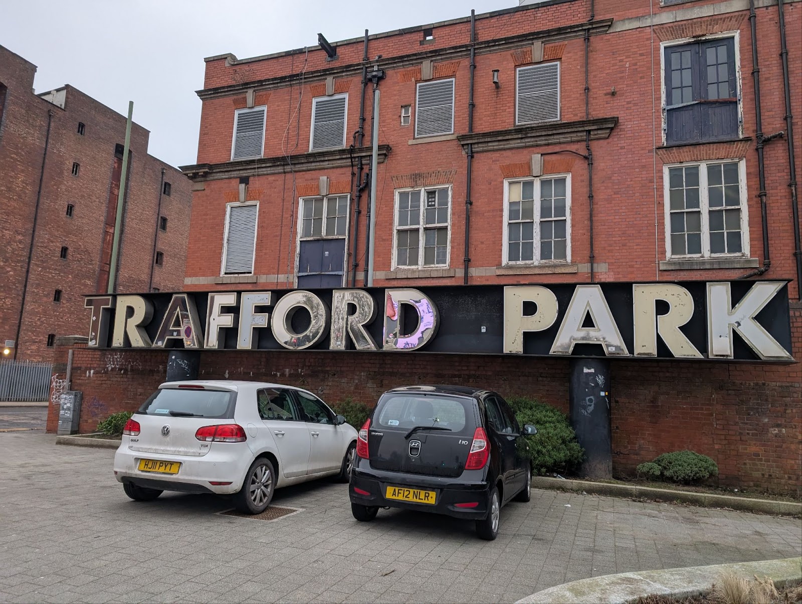 Trafford Park Taxi to Manchester Airport