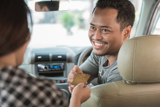 Do London taxis take credit cards