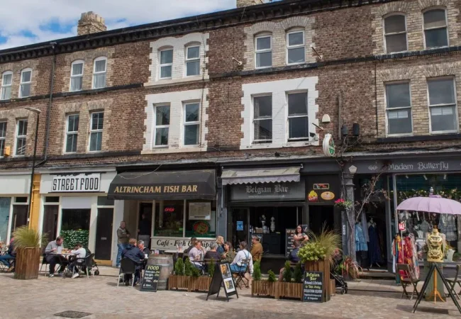 Altrincham to Manchester Airport Taxi