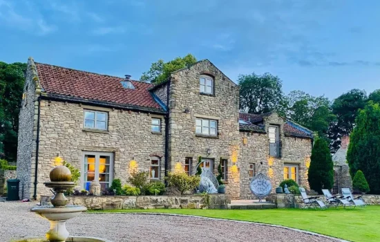 Manchester Airport to Ackworth Taxi