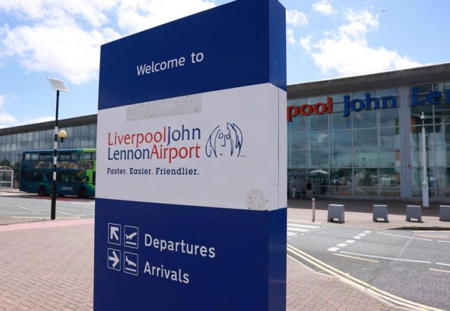Liverpool to Manchester Airport Taxi