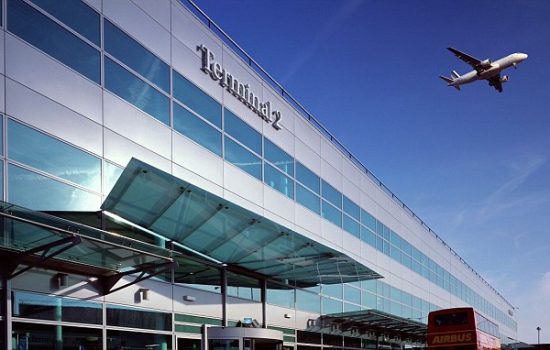 Heathrow to Gatwick Airport Taxi Service