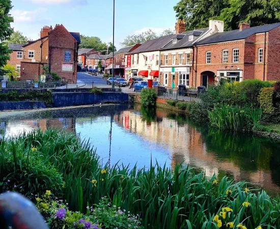 Manchester Airport to Lymm Taxi